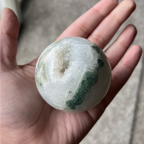 Moss Agate Sphere w/ Heart-Shaped Druzy Pocket - Picture 12 of 17